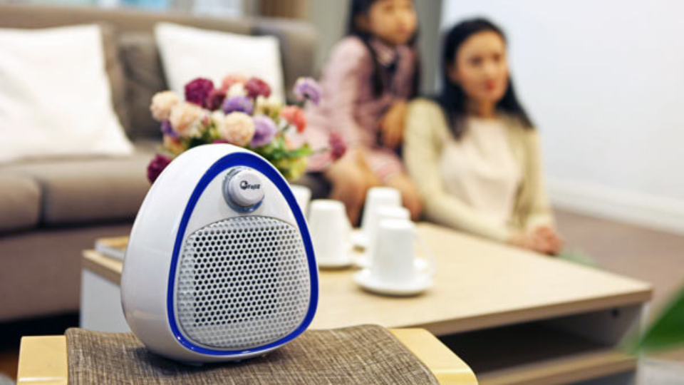 Quạt sưởi gốm Ceramic mini FujiE CH-202