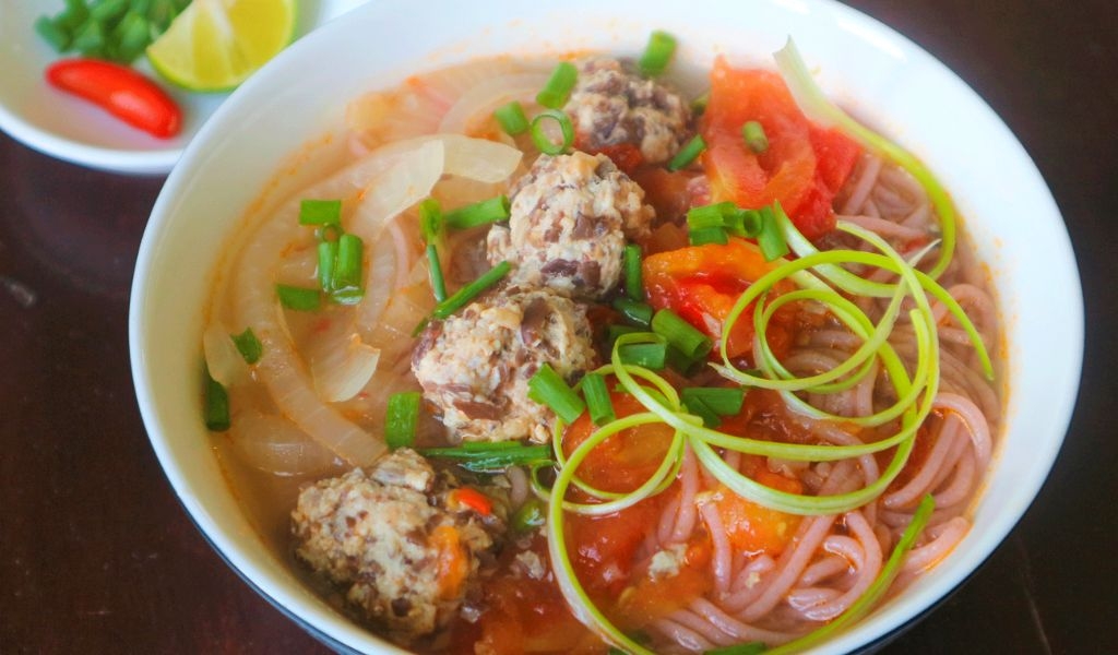 Cách làm canh mọc nấu chua giải nhiệt mùa hè và cách làm mọc đơn giản tại nhà 5