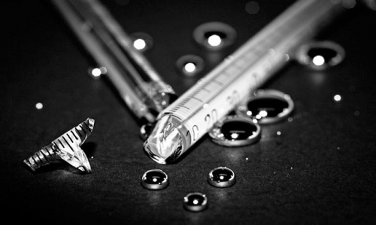 Cách dùng nhiệt kế để pha sữa cho bé là gì? Ảnh hưởng của nhiệt độ tới việc pha sữa và tắm gội 4