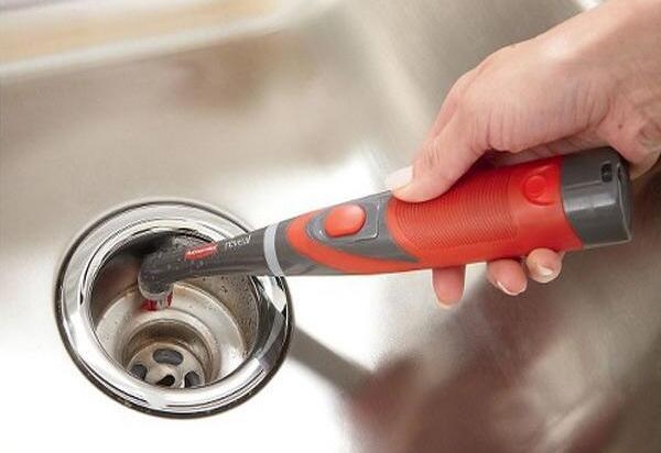 Bàn chải điện đa năng giúp làm sạch mọi ngóc ngách hẹp và khó vệ sinh