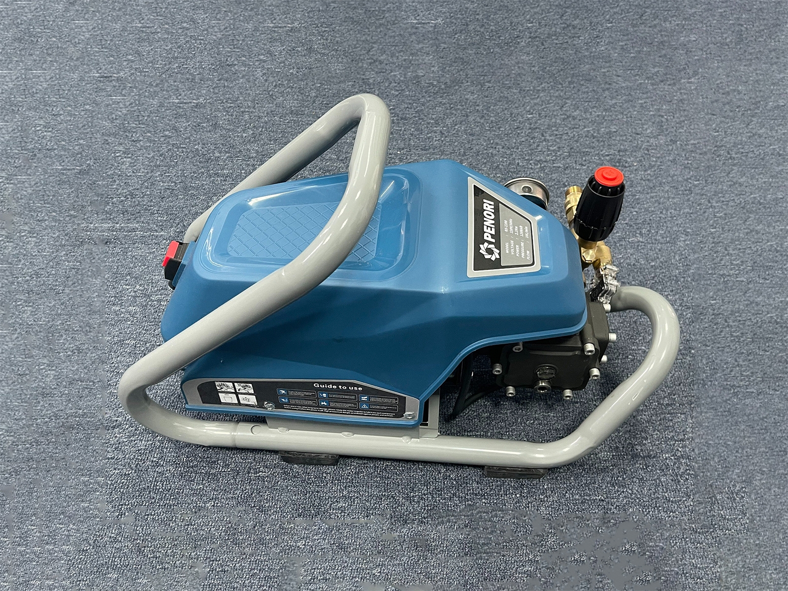 Máy rửa xe chuyên dụng, có thể làm sạch vết bẩn trên mọi bề mặt