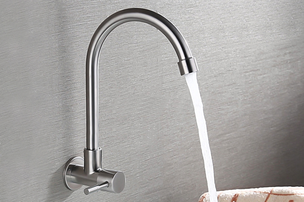 Vòi rửa chén tăng áp có lực nước chảy rất mạnh