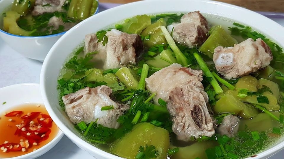 Canh khổ qua sườn heo