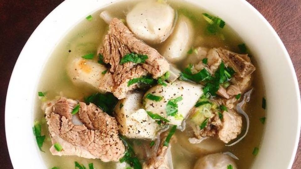 Canh sườn khoai sọ