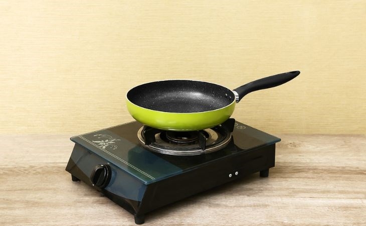 chảo đá mới mua về nên làm gì 3