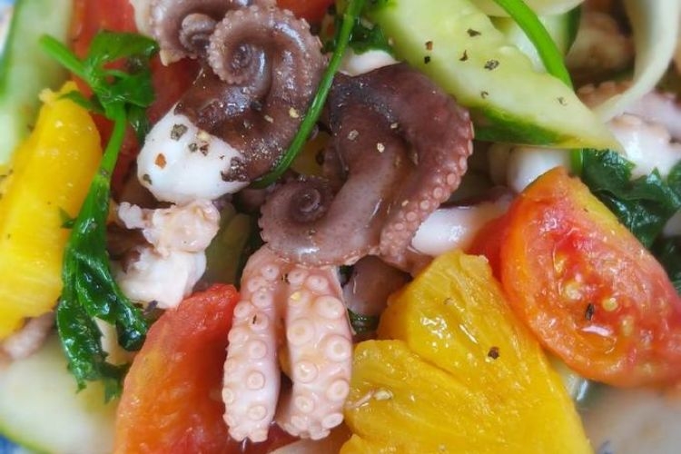 bạch tuộc xào thập cẩm