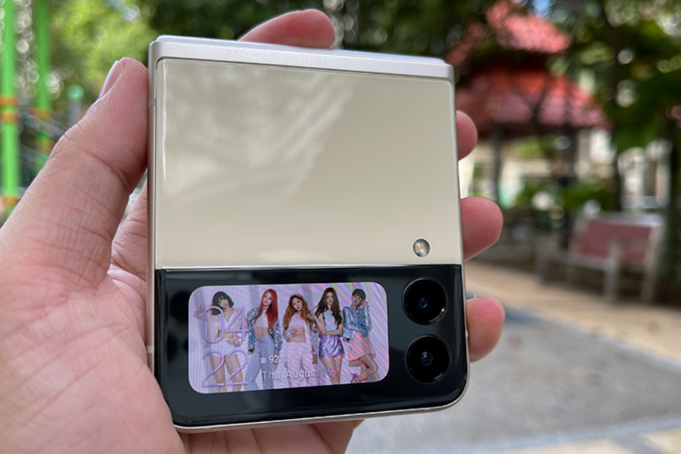 Samsung Galaxy Z Flip3 5G