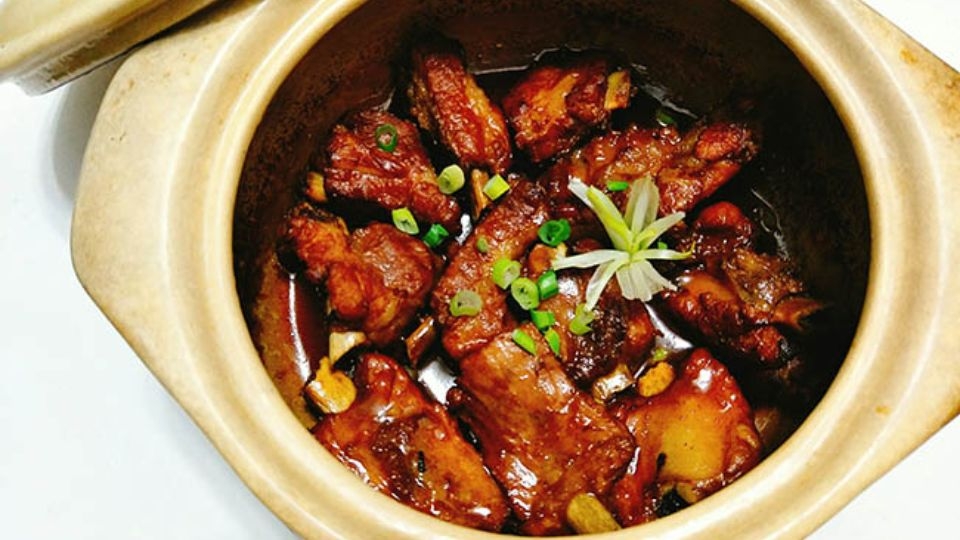 Sườn heo kho tộ