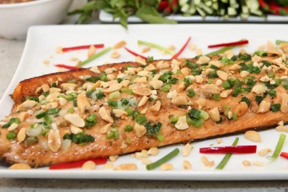 Cá nướng cuốn bánh tráng 9