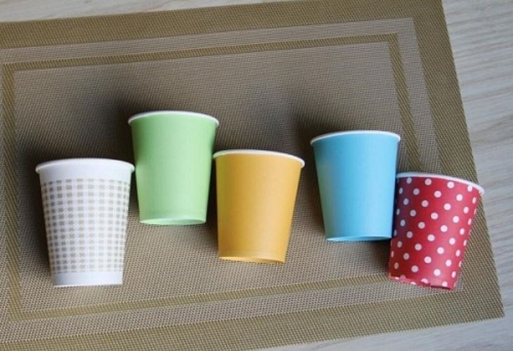 nên mua ly nhựa hay ly thủy tinh 1