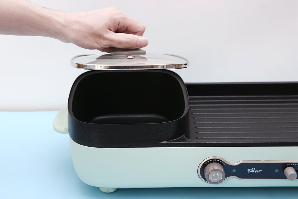 Bếp lẩu nướng Bear DKL-C15G1 có 2 năng nấu độc lập