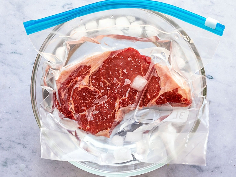 rã đông thịt bằng nước sôi 5