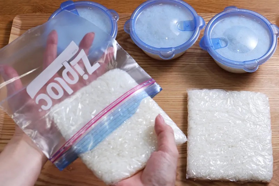 Cách bảo quản cơm trong tủ lạnh - Ảnh 02