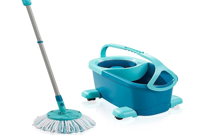 Uư tiên chọn bộ lau nhà có bánh xe