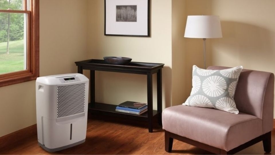 Máy hút ẩm phát âm thanh to khi sử dụng