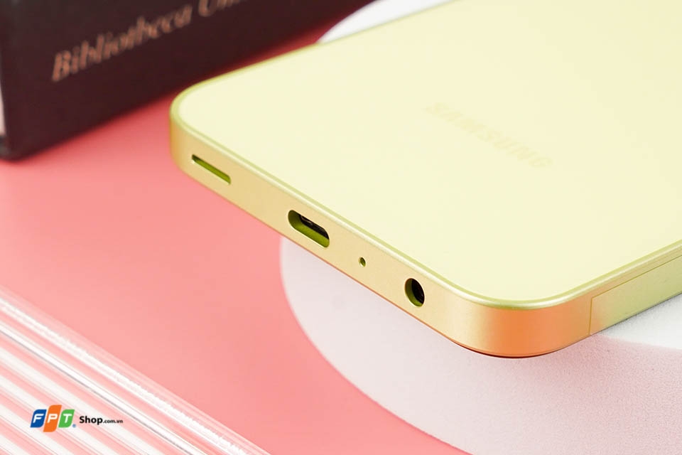Trên tay Samsung Galaxy A25 5G (ảnh 7)