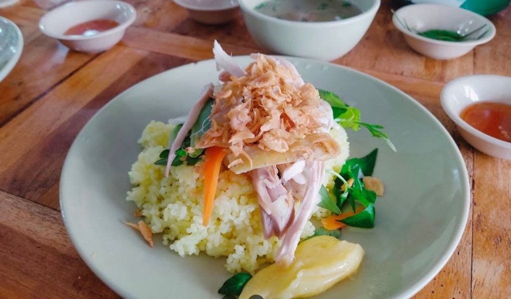Bật mí cách làm cơm gà thơm ngon, đậm đà, chuẩn vị của từng vùng miền khác nhau 5