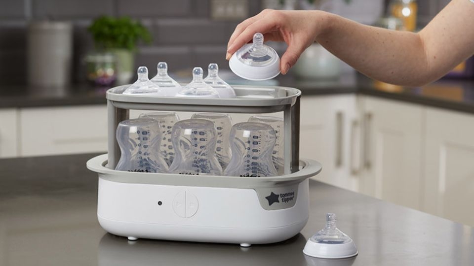 Máy tiệt trùng bình sữa