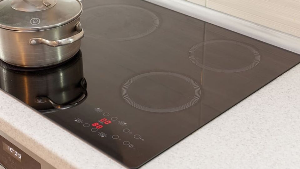 Bếp từ có mùi khét (2)