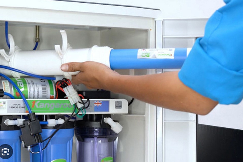 Lõi lọc RO bị tắc.