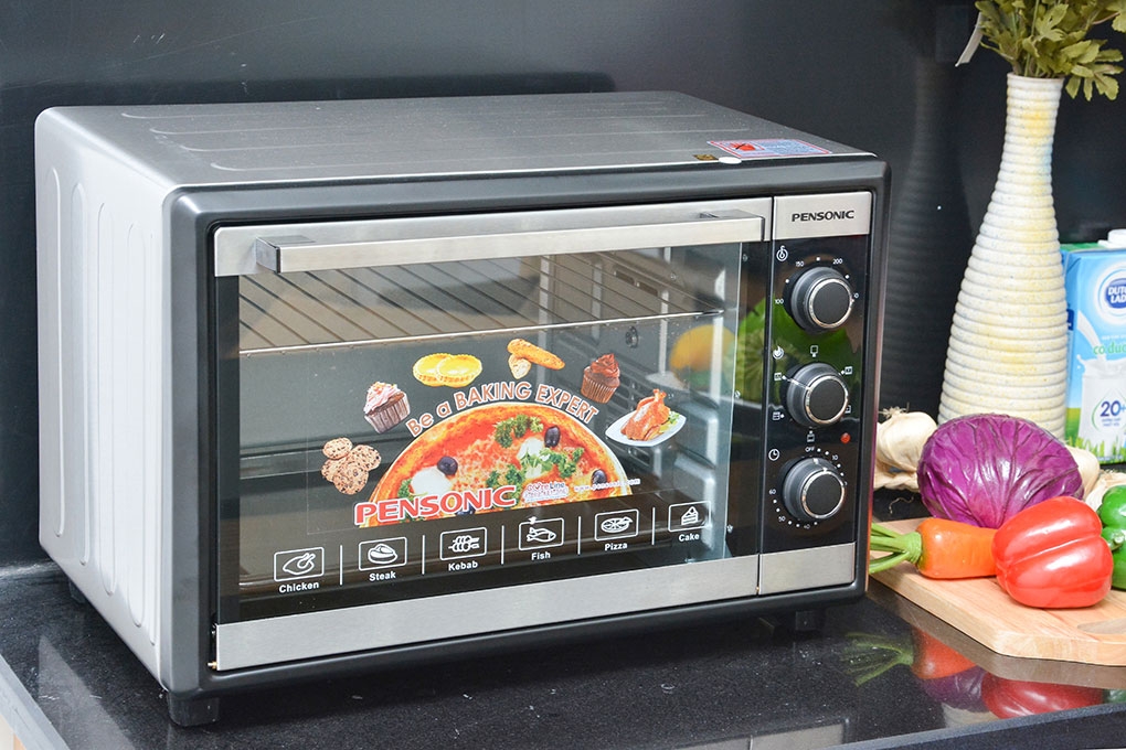 Lò nướng Pensonic có nhiều tính năng, đáp ứng đa dạng nhu cầu chế biến của người dùng