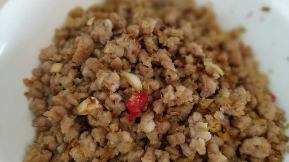 Thịt băm xào sả ớt