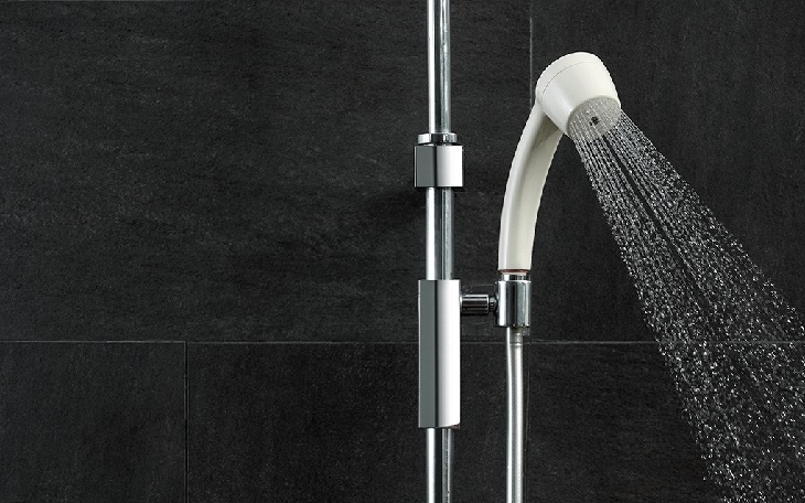 Vòi sen nhựa và vòi sen inox có gì khác nhau? Nên mua vòi sen bằng nhựa hay vòi sen bằng inox? 2