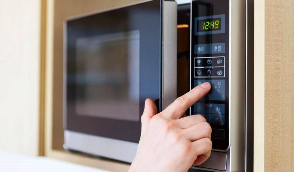 Hướng dẫn cách sử dụng lò vi sóng mới mua và những lưu ý đảm bảo an toàn khi dùng 2