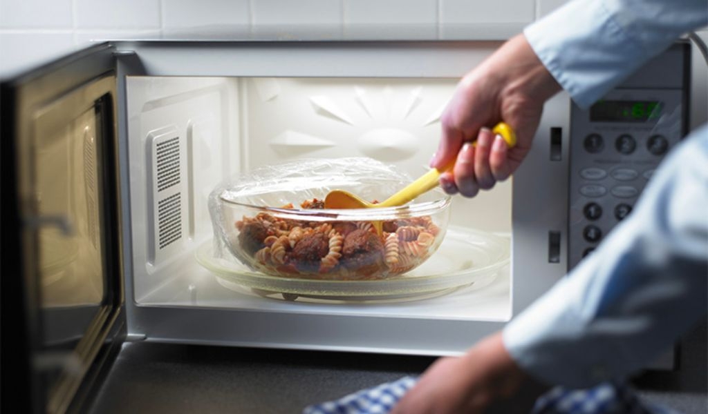 Hướng dẫn cách sử dụng lò vi sóng mới mua và những lưu ý đảm bảo an toàn khi dùng 5