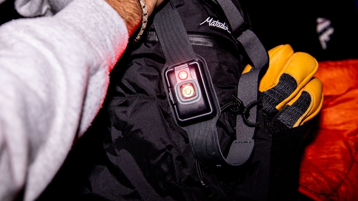 Đèn pin sạc đội đầu là gì 3