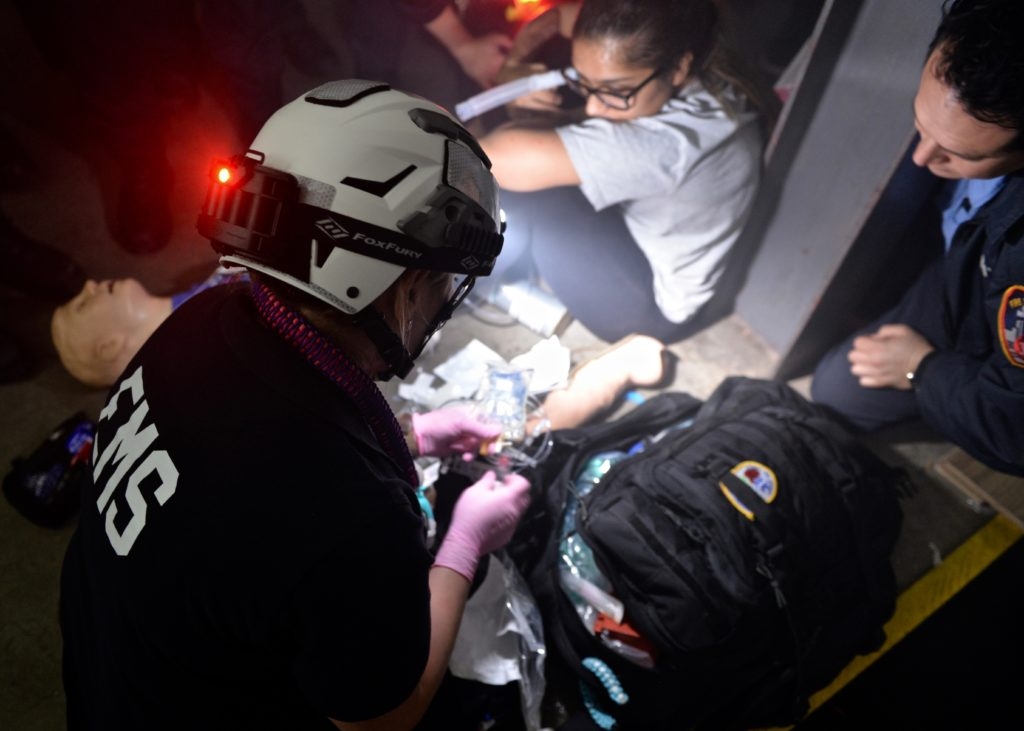 Đèn pin sạc đội đầu là gì 6