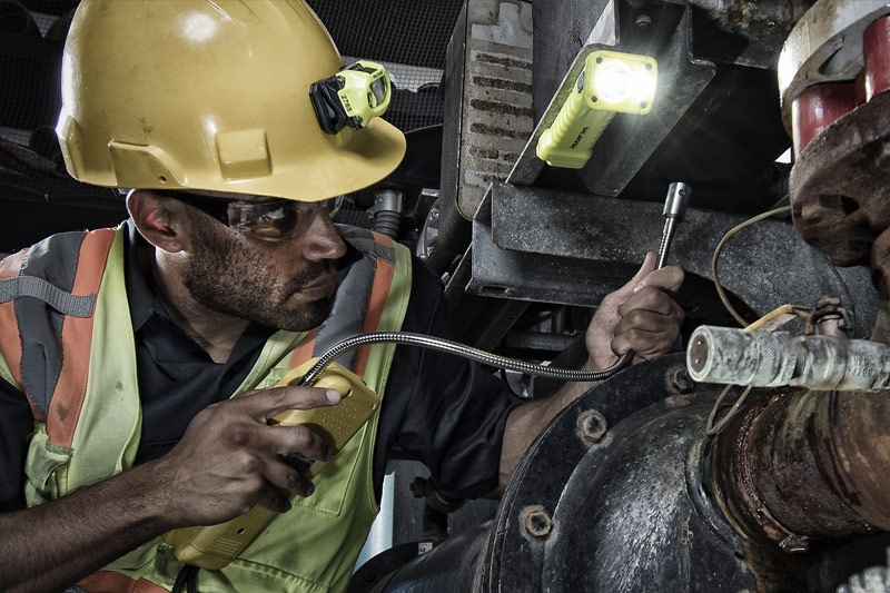 Đèn pin sạc đội đầu là gì 7