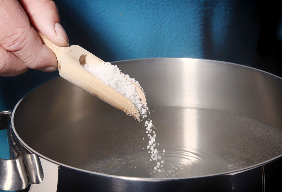 Xử lý nồi nhôm mới mua - Ảnh 05