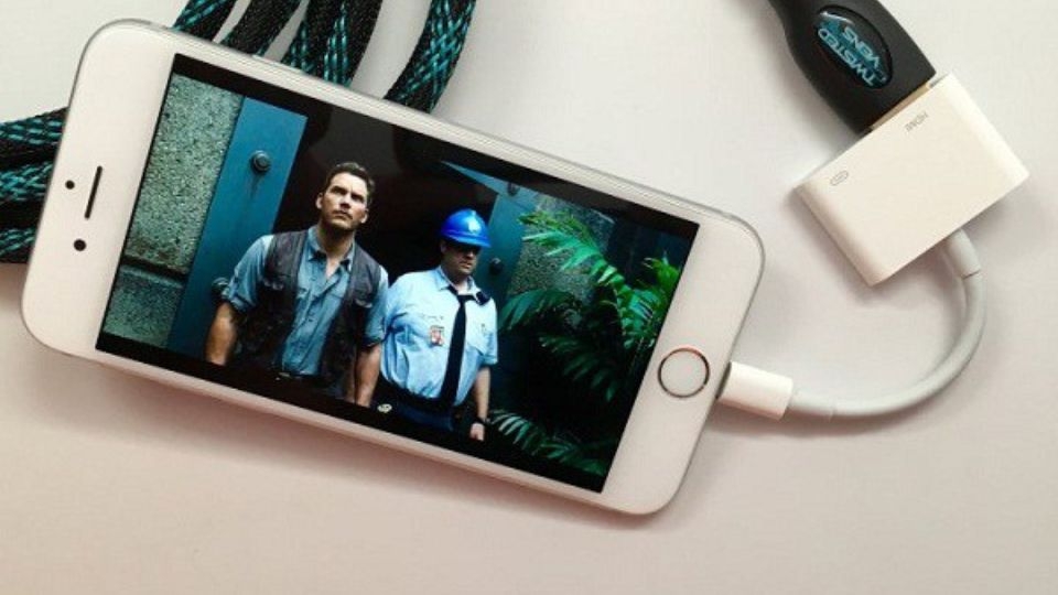 Cách lựa chọn dây kết nối điện thoại với tivi phù hợp