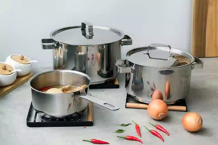 Mua bộ nồi chảo tiết kiệm chi phí