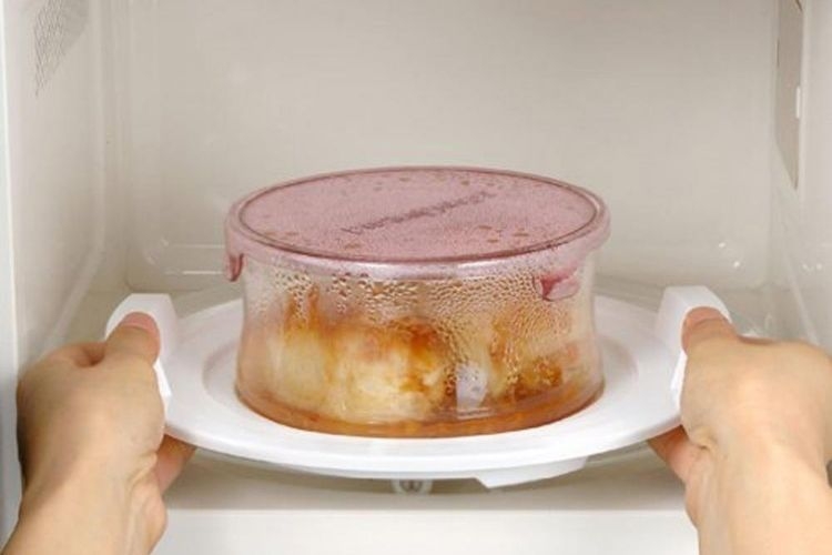 Có nên bỏ đồ nhựa vào lò vi sóng (hình 5)