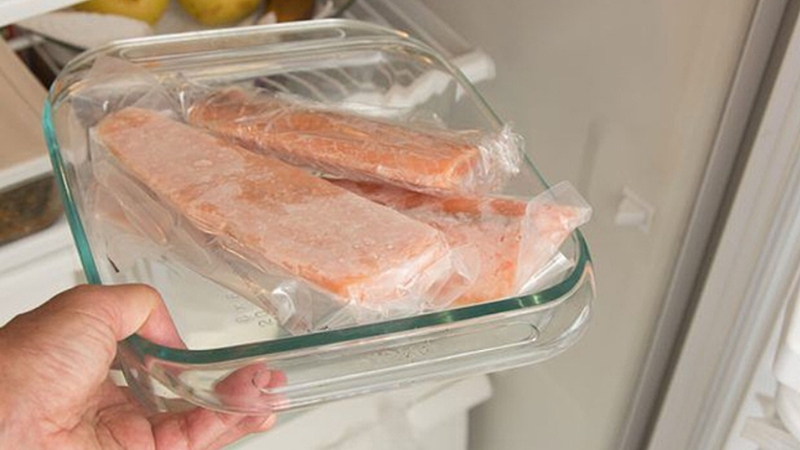 Không đông lạnh lại thực phẩm vừa rã đông
