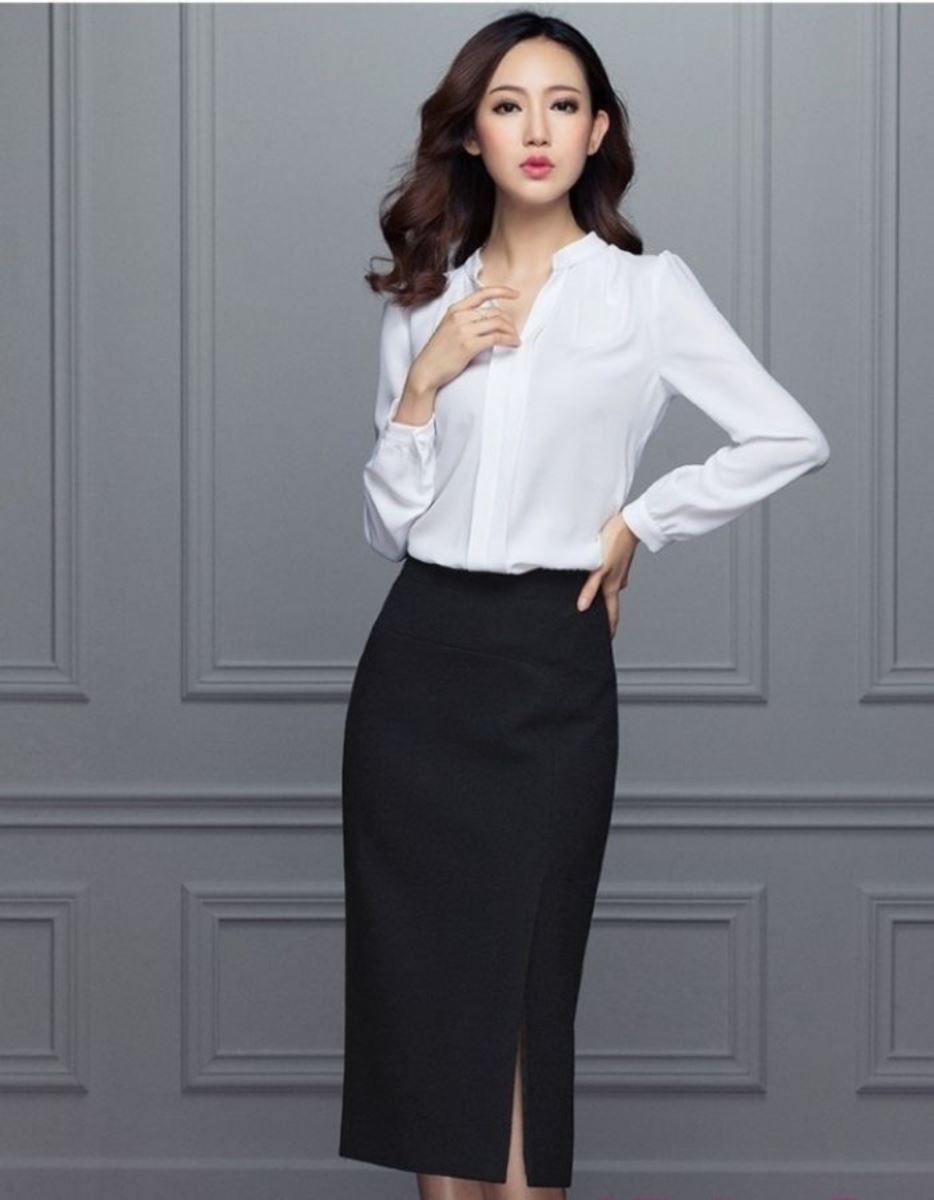 Chân váy cùng vô van kiểu áo chốn công sở