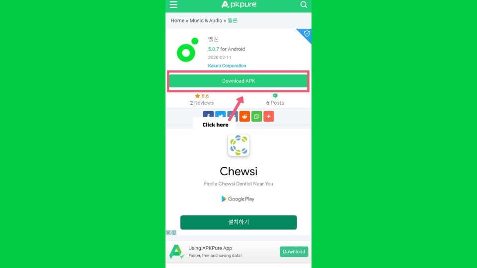 Nhấn vào nút có tên "Download APK"