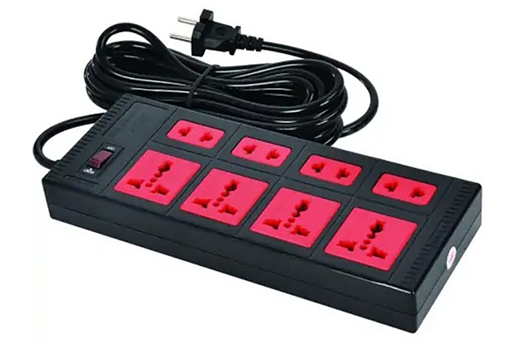 Ổ cắm điện Điện Quang của nước nào? (Hình 2)