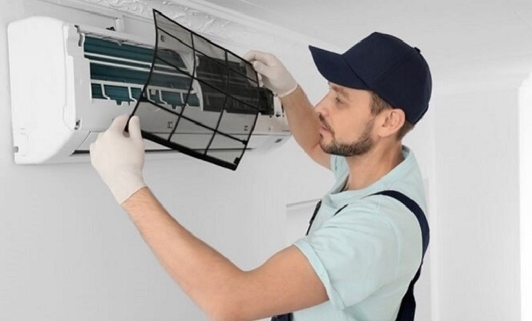 Thường xuyên vệ sinh miếng lọc không khí