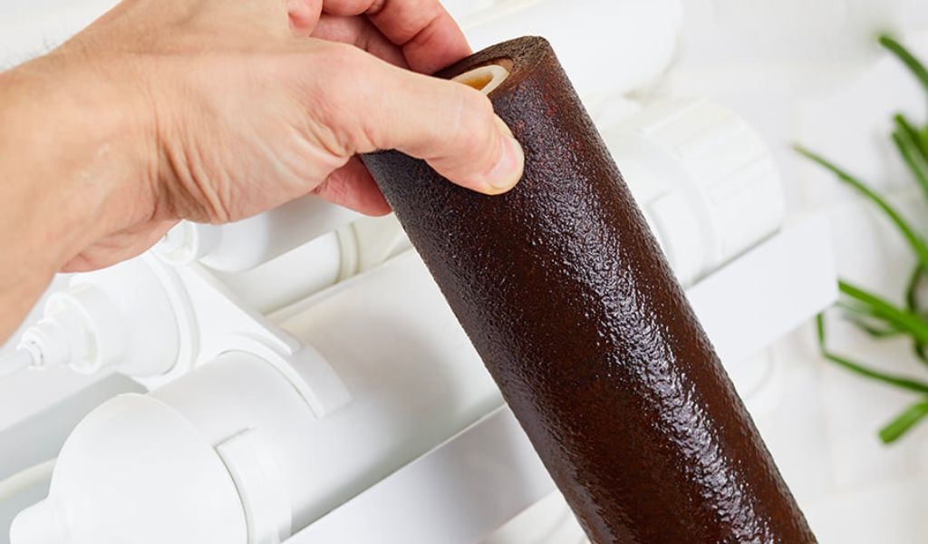 Thay lõi lọc nước có cần xả nước không? Hướng dẫn thay lõi lọc mới đơn giản tại nhà 2