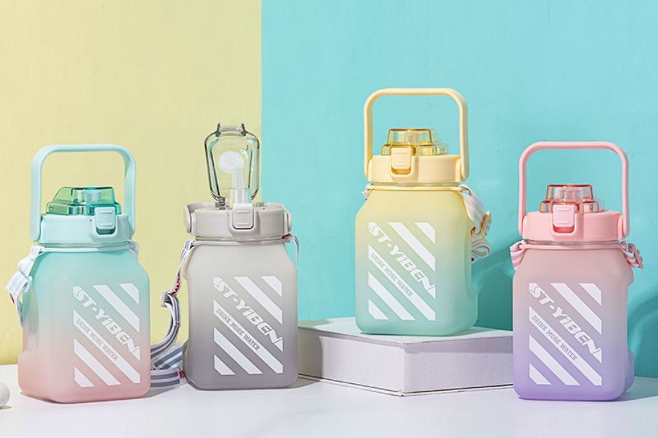 Nên mua bình đựng nước hay bình giữ nhiệt 1