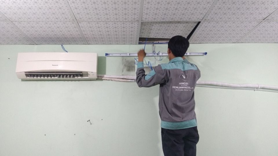Thuê dịch vụ lắp đặt chuyên nghiệp