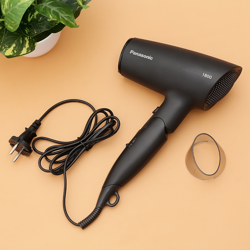 Máy sấy tóc loại nào tốt? Kinh nghiệm chọn mua máy sấy tóc cụ thể theo từng tiêu chí 4