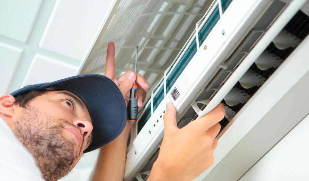 Hướng dẫn tháo lắp máy lạnh Toshiba đúng cách. Những lưu ý khi sửa chữa và vệ sinh điều hoà 3