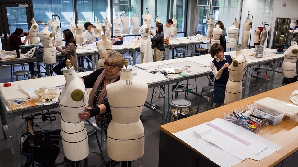 Triển vọng nghề nghiệp ngành thiết kế thời trang.