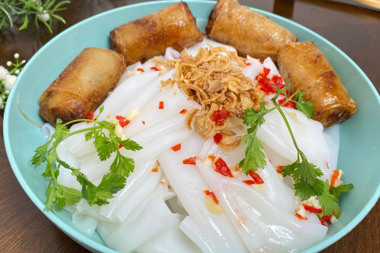 Bạn vẫn có thể ăn bánh ướt khi đang giảm cân nhưng cần hạn chế