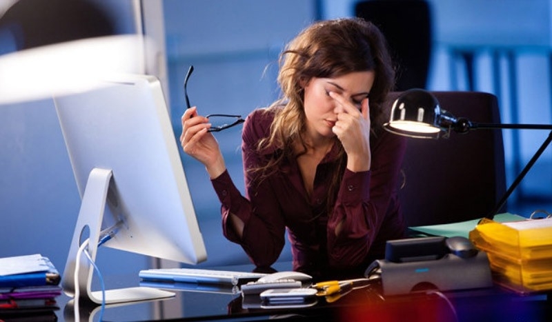 Dùng tivi làm màn hình máy tính có những ưu, nhược điểm gì? Sự khác biệt giữa tivi với màn hình máy tính 8