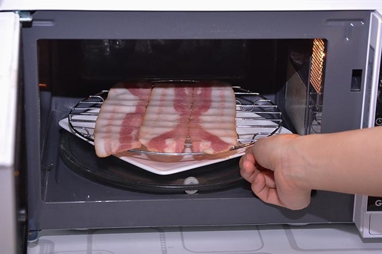 Tìm hiểu lò vi sóng Roler có tốt không? Ưu điểm và lưu ý khi sử dụng lò vi sóng Roler - Hình 4